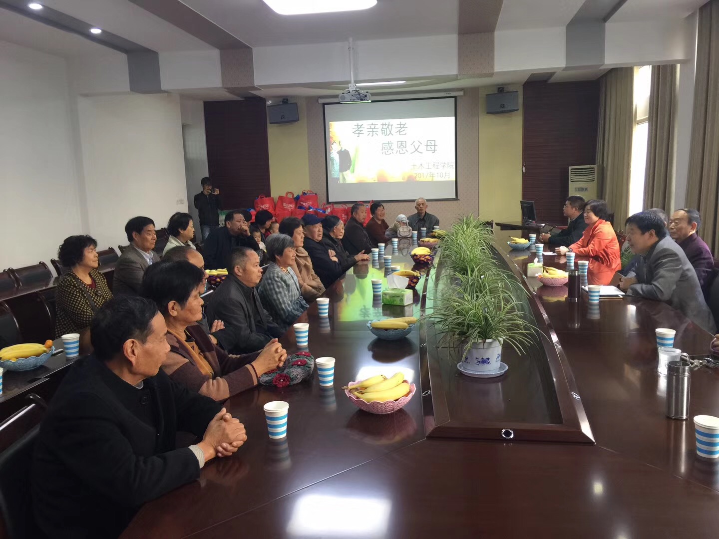 2017-10-27_172721_925274.jpg 2017-10-27_172721_925274.jpg