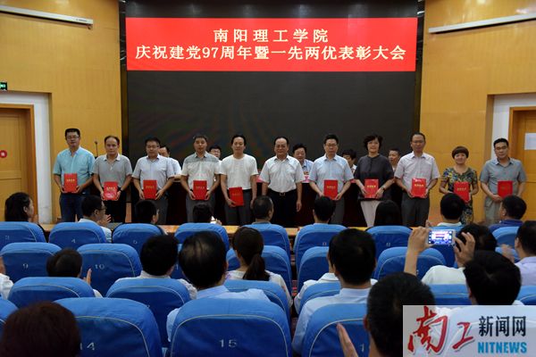 2018-06-28_180837_325914.jpg DSC_5488_副本.jpg