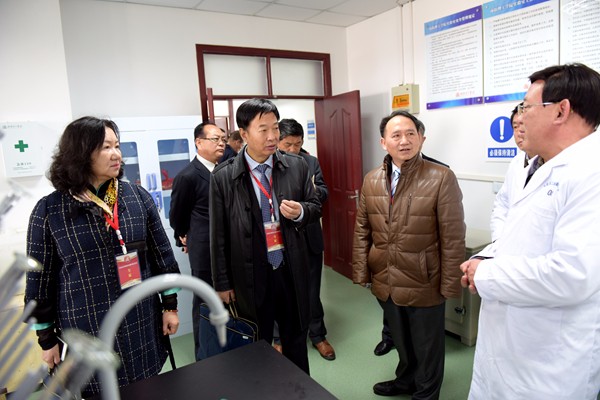 2017-11-20_192544_388346.jpg 2017-11-20_192544_388346.jpg