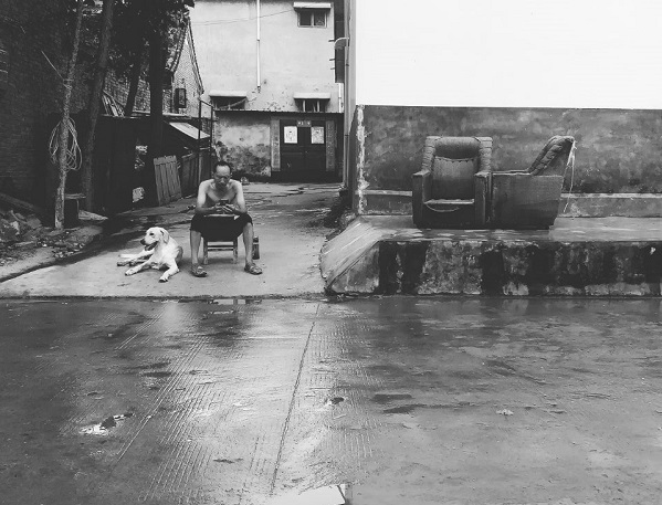 2018-09-28_184542_987817.jpg 17级学生马百春的《沧桑》.jpg