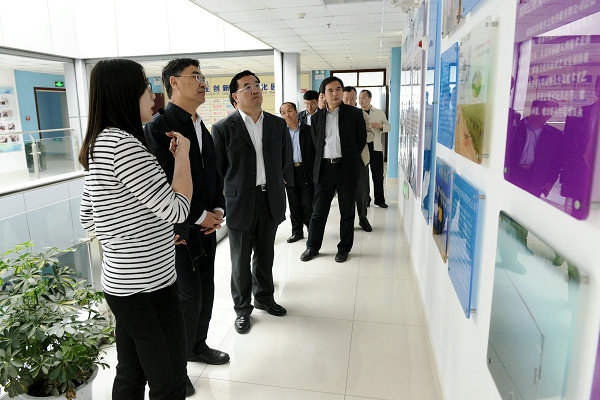 2017-05-07_161652_994575.jpg 2017.05.06安博官方网页版 北方工业大学战略合作框架协议签约仪式(李杰 魏海龙) (168).JPG