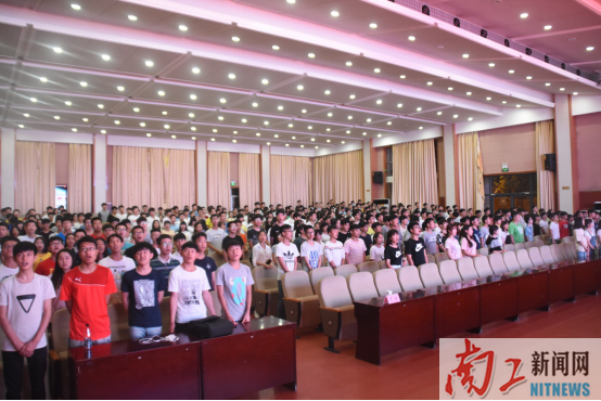 2017-06-01_150110_496662.png blob.png