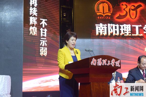 2017-10-07_171525_237240.jpg DSC_3712.JPG