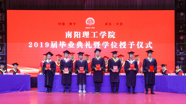 2019-06-14_170132_164614.jpg _MG_0028---------.jpg