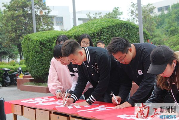 2019-04-23_221036_307443.jpg QQ图片20190423220702.jpg